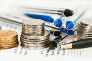 50代が考える早期退職後の終活に必要なお金とは？
